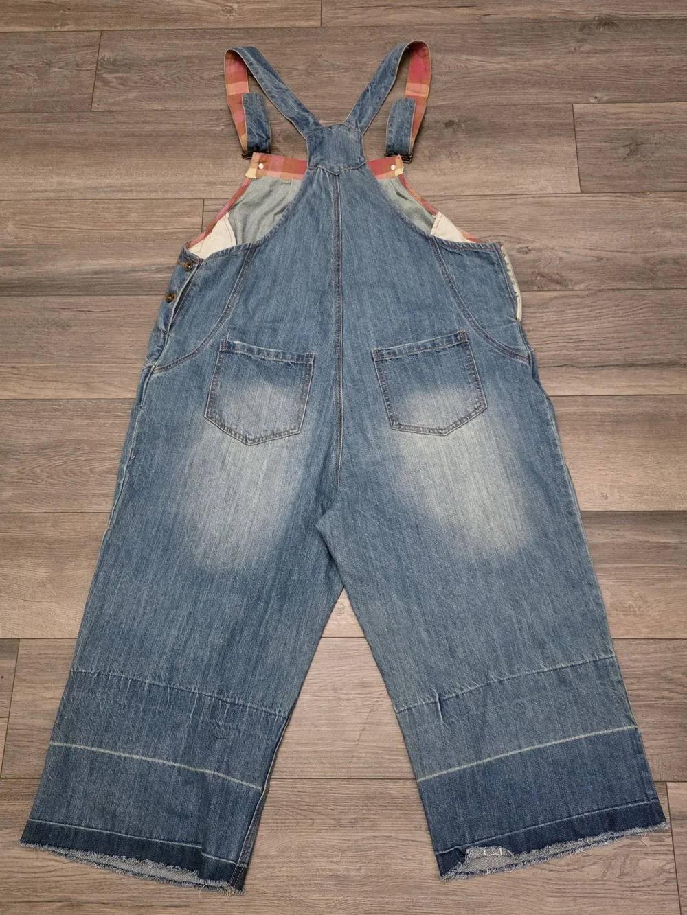 Vintage Denim Overalls Women 2X-3X Embroidered Floral Wide Leg Capri Boho - Picture 2 of 10